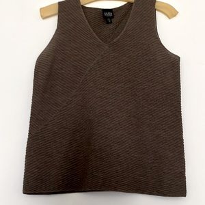 EILEEN FISHER 100% Italian wool sweater vest in dark olive sz PM